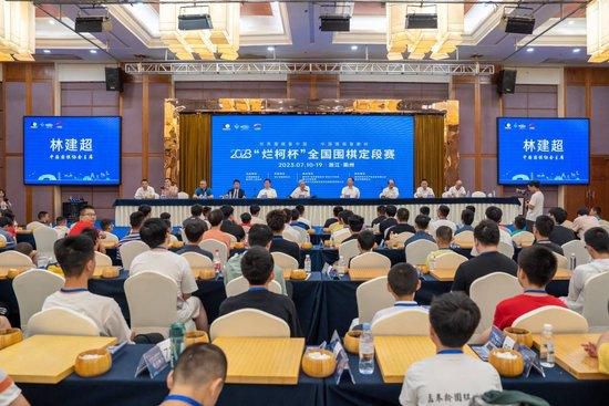 亚洲欧美另类吹潮